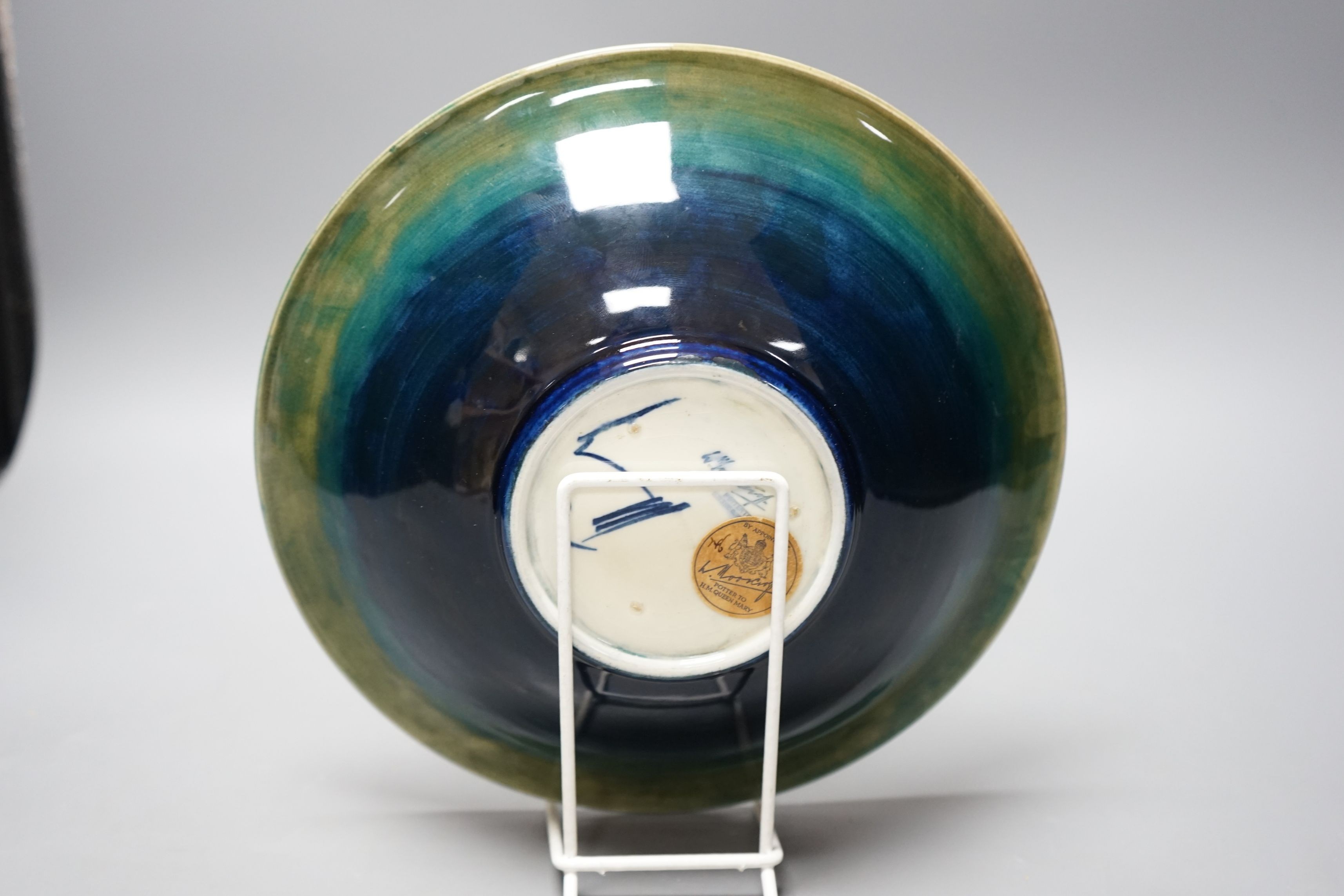 A Moorcroft ‘Pale leaf and berry’ bowl, 20cm diameter